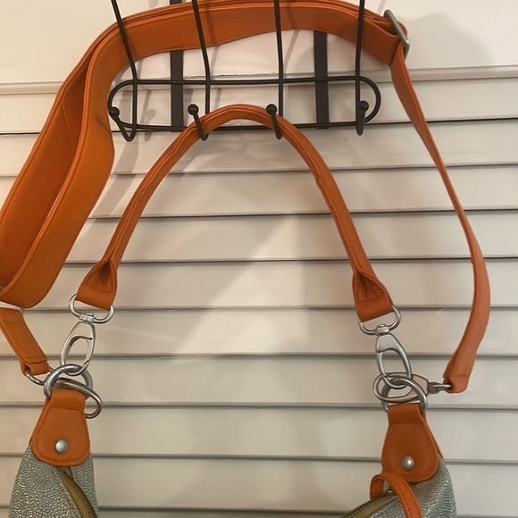 Stefie Talman Orange Silver Metallic Handmade Adjustable Strap Beautiful Bag - Picture 4 of 16